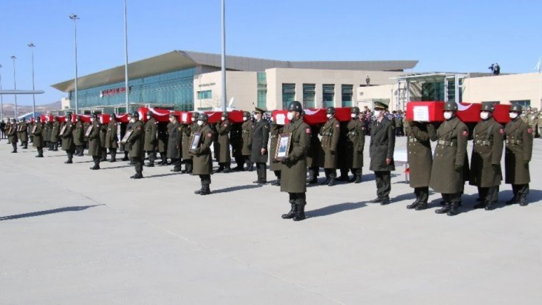 11 şehit Elazığ'dan törenle Ankara'ya uğurlandı