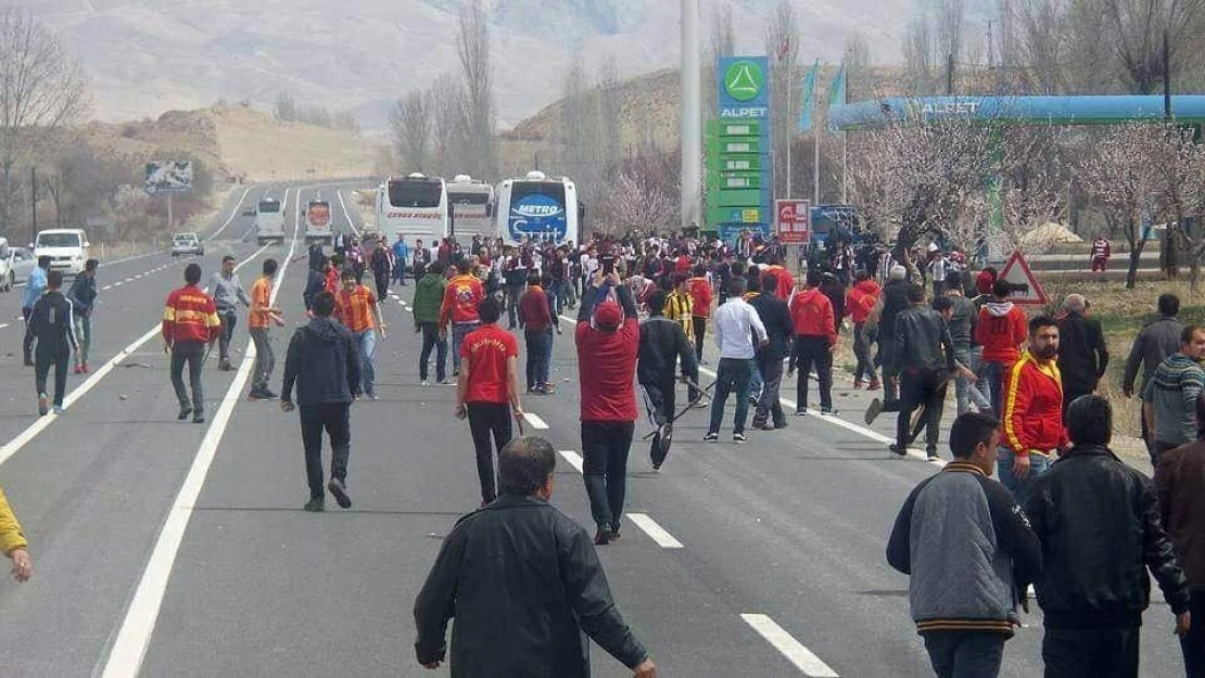 Darende'deki taraftar kavgasının görüntüleri ortaya çıktı