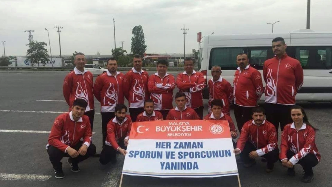 Milli Sporcu Abdulhakim Bölükbaşı Bulgaristan'dan birinci oldu
