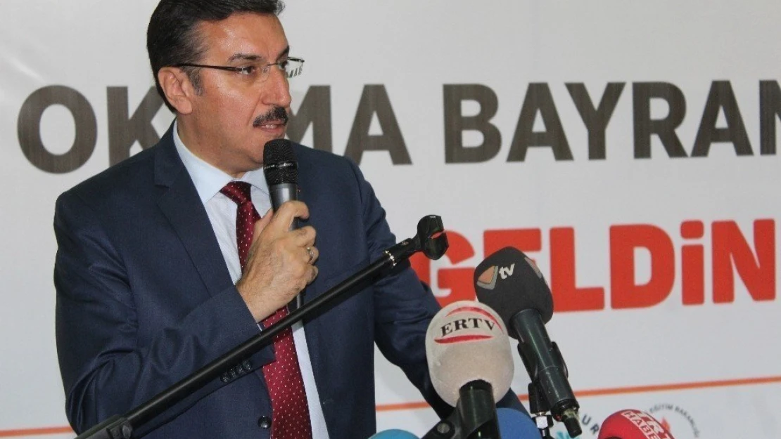 Bakan Tüfenkci Malatya'da Okuma Şenliğine katıldı
