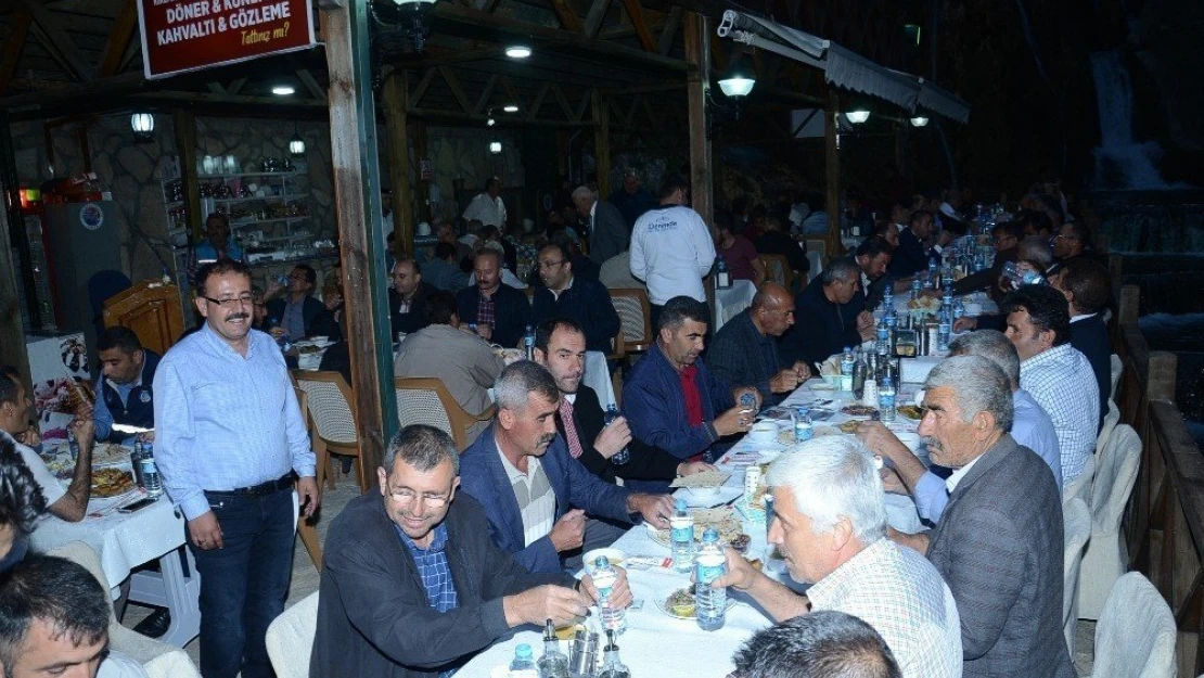 Başkan Eser iftar verdi
