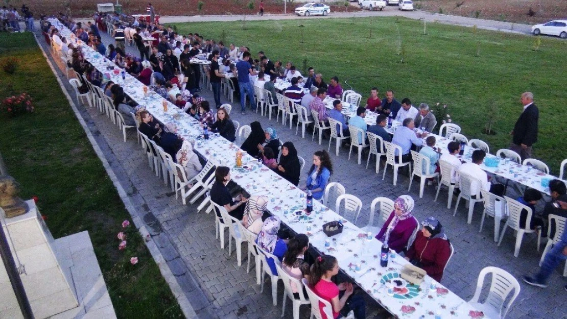 Şehit Barış Aybek için iftar yemeği verildi
