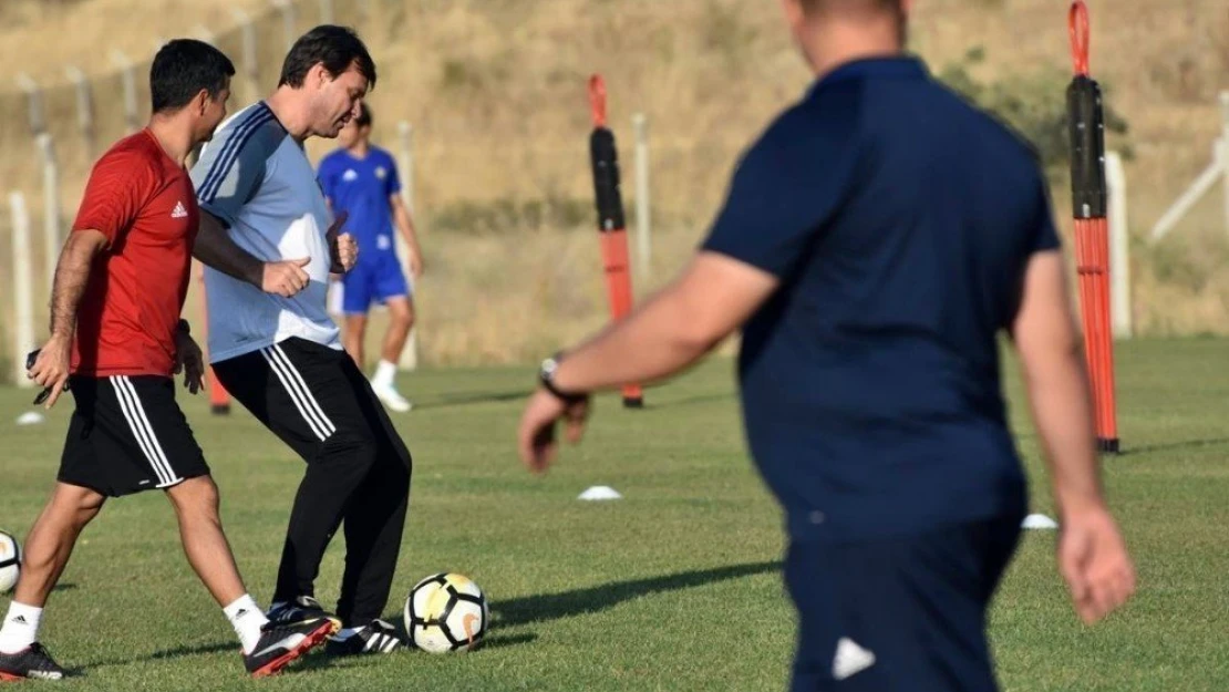 Evkur Yeni Malatyaspor, Kasımpaşa maçının taktiğini çalıştı
