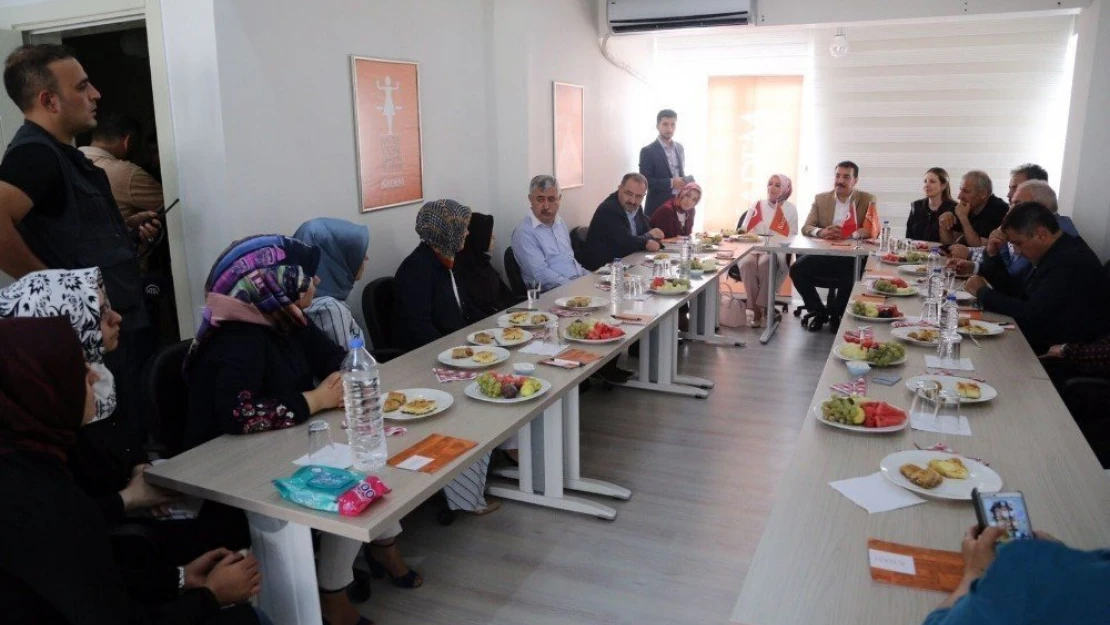 Bakan Tüfenkci: 'Kadınlarımızın çalışma koşullarını iyileştirmek zorundayız'
