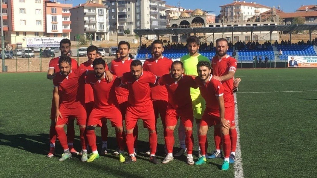 İnönü Üniversitesispor, sahasında 62 Pertekspor'a farklı yenildi
