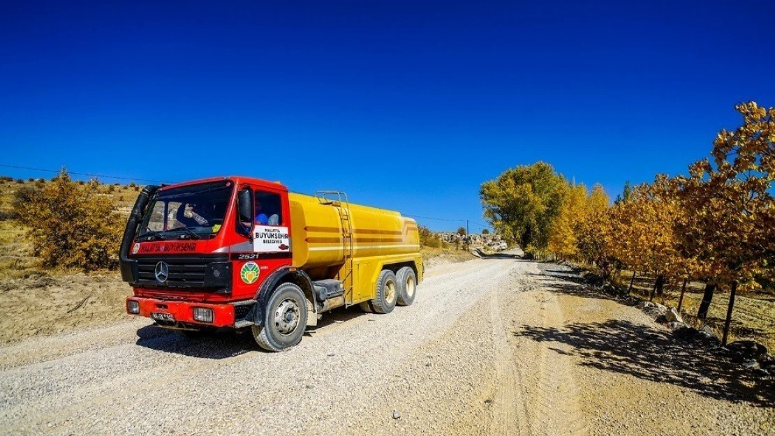 Büyükşehir Belediyesi yol genişletme çalışmalarına devam ediyor
