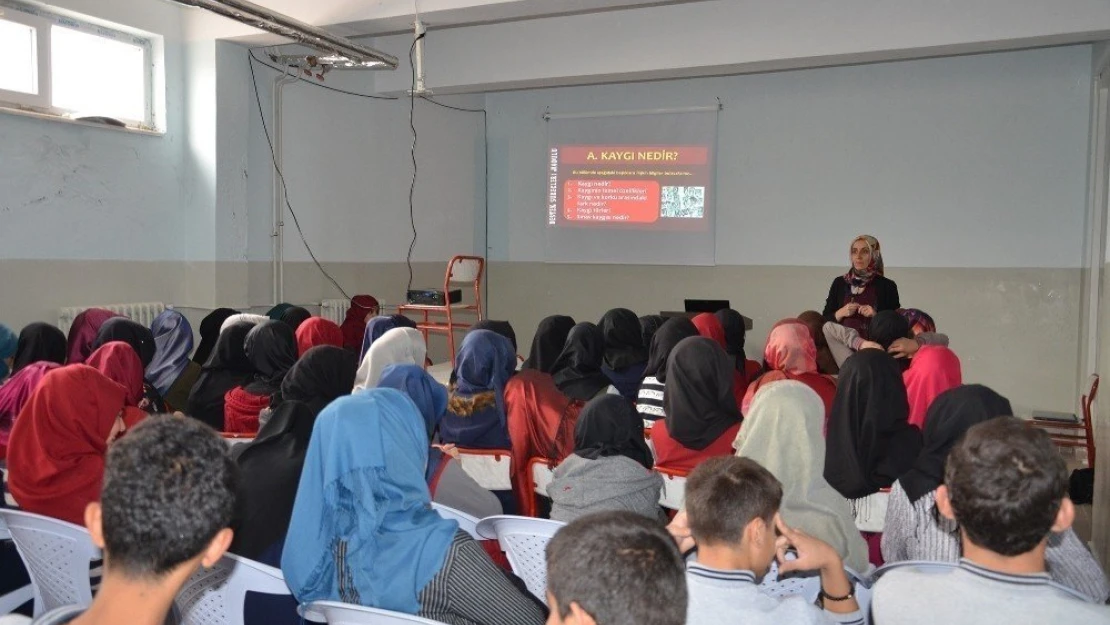 MADEM'den öğrenci ve velilere seminer
