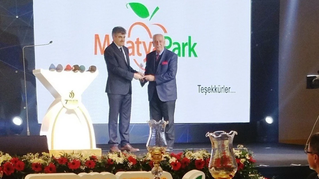 Film Festivali sponsoru Malatya Park plaket ile ödüllendirildi
