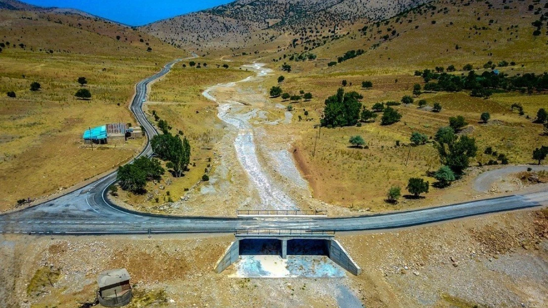 Büyükşehir Belediyesi yol çalışmalarına devam ediyor
