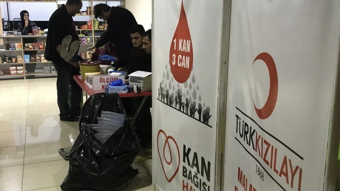 Yeni Hamle Eğitim Kurumlarından kan bağışı kampanyası
