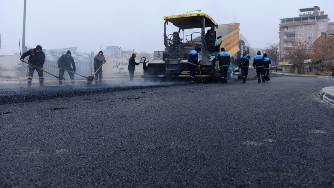 Battalgazi Belediyesi asfalt çalışmalarına devam ediyor