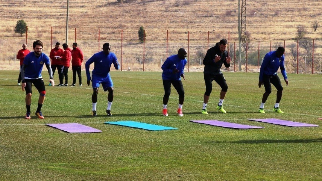 Evkur Yeni Malatyaspor, Göztepe maçı hazırlıklarını sürdürdü
