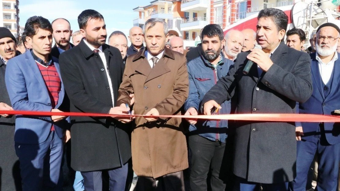 Malatya'da bin 200 kişi kapasiteli yapılacak caminin temeli atıldı
