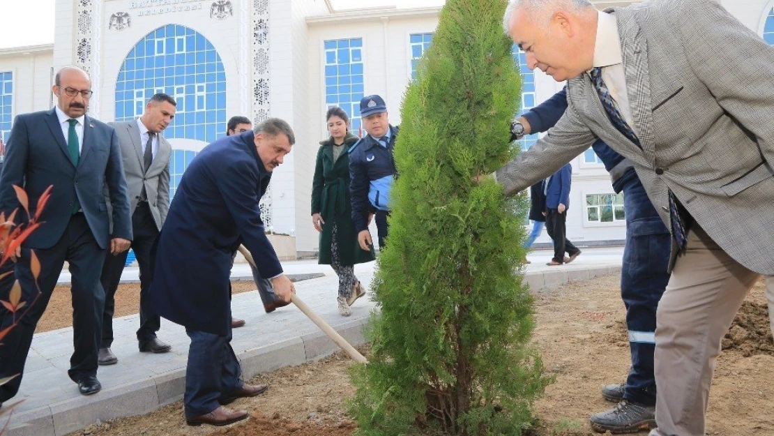 Battalgazi Belediyesi'nde çevre düzenlemesi
