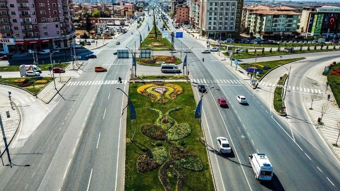 Malatya lalelerle renkli bir görünüme kavuşuyor