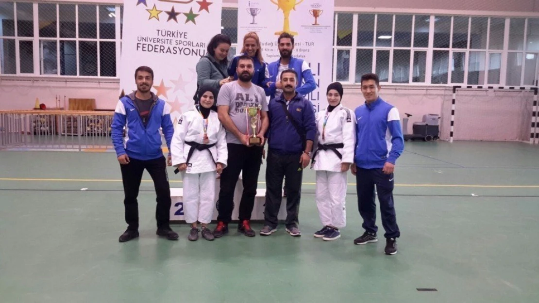 İnönü Üniversitesi Bursa'da yapılan Judo Şampiyonasında derece elde etti
