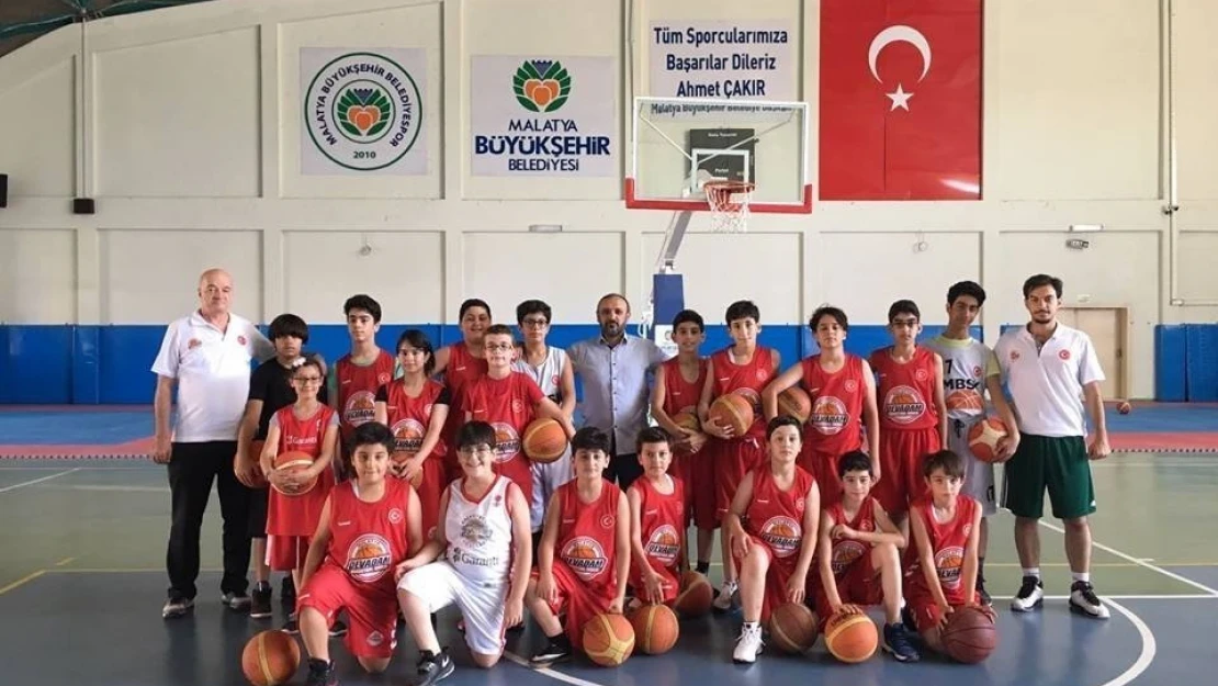 Büyükşehir, basketbolda iddialı hazırlanıyor