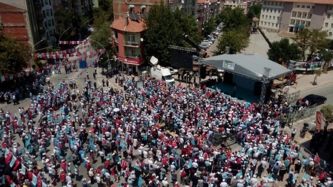 Akşener Malatya'da partililere seslendi