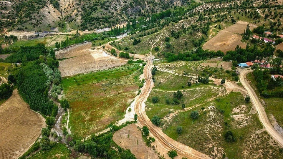 Doğanşehir'de yol çalışmaları