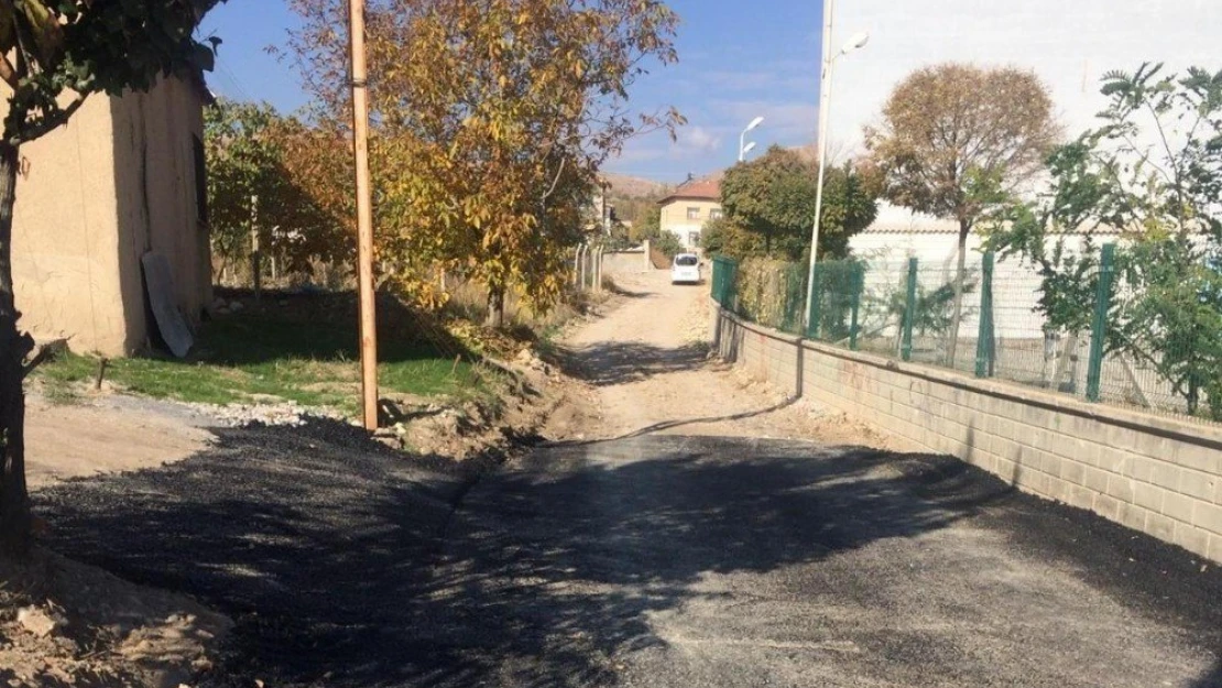 Akçadağ'da yol tepkisi