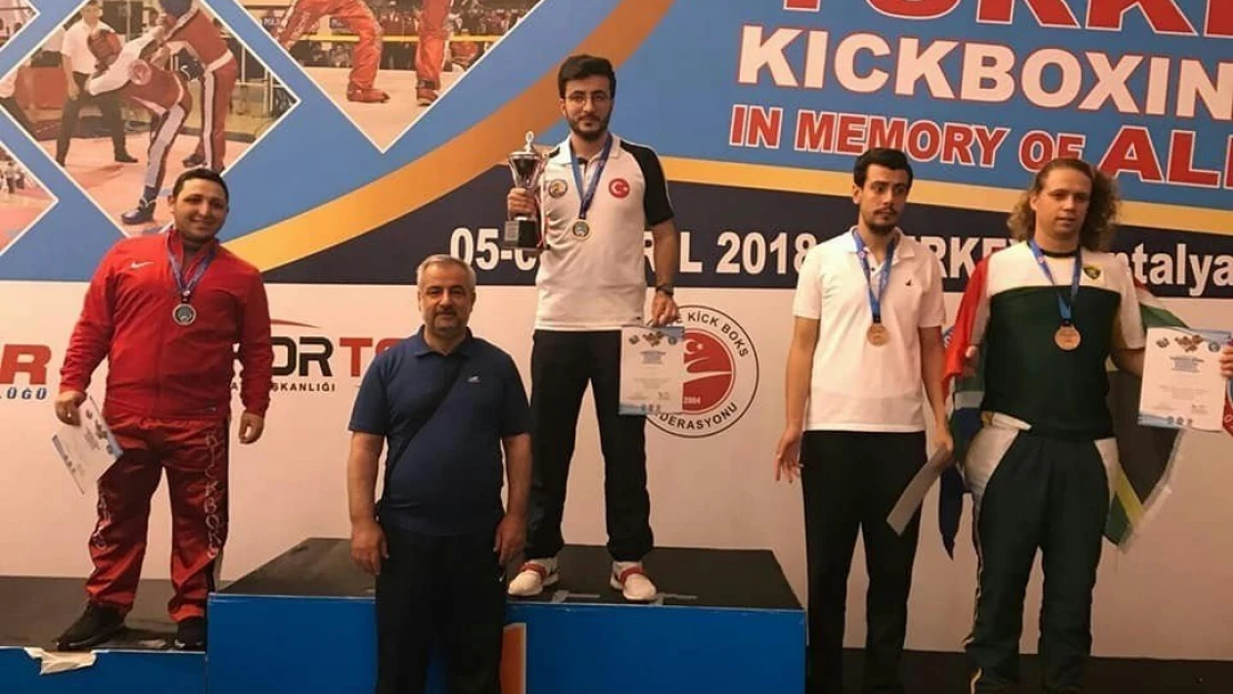 Malatya'dan Kick Boks Avrupa Şampiyonasına 2 sporcu