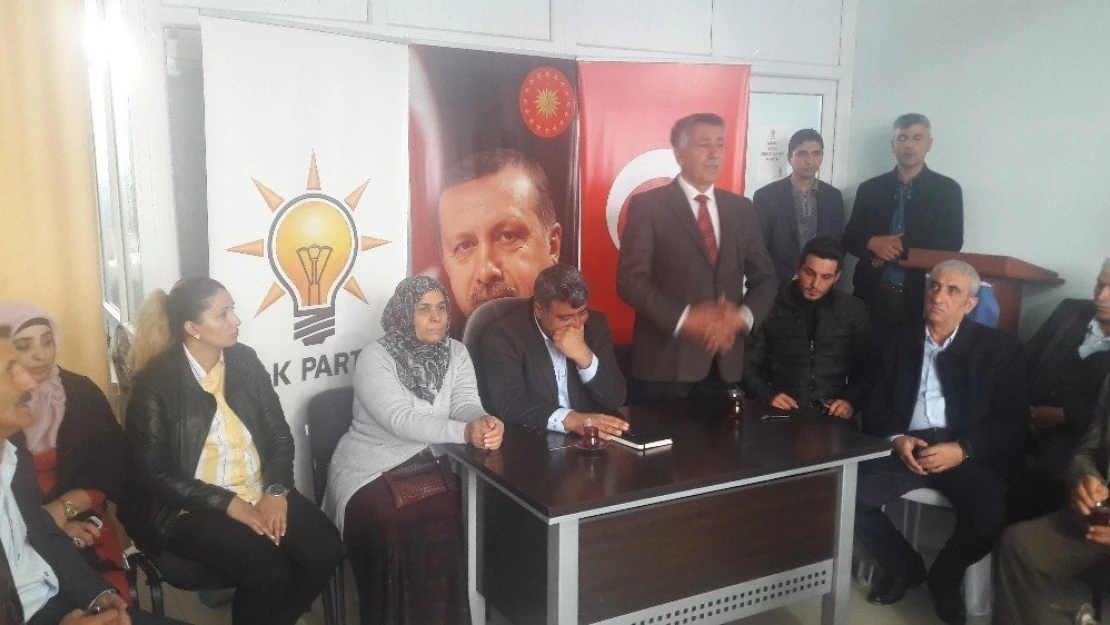 CHP'den istifa edip AK Parti'ye geçti