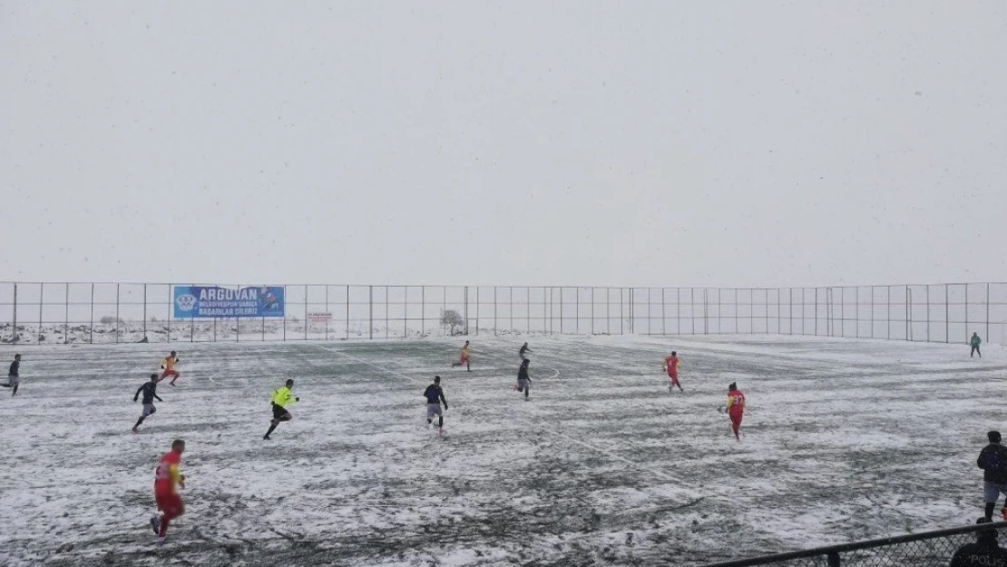 Arguvan Belediyespor farklı kazandı