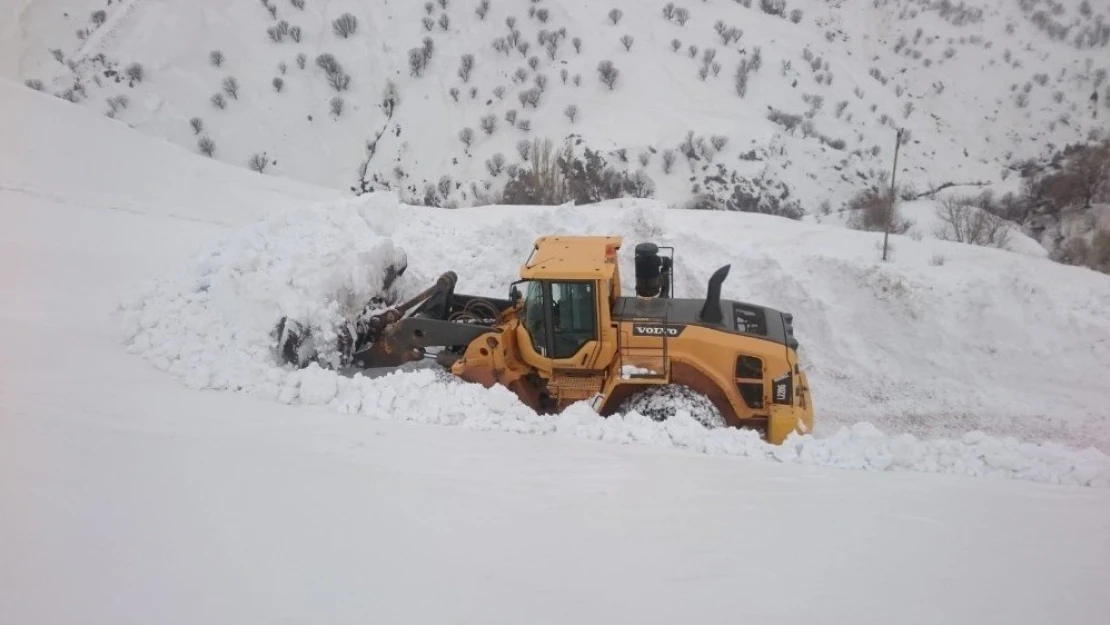 Sincik'te yollar yine kapandı