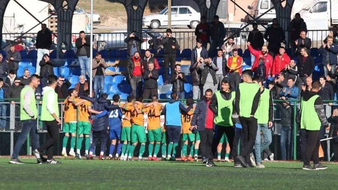 Yeşilyurt Belediyespor şampiyonluk için kararlı