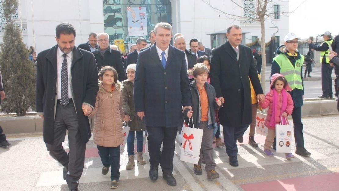 Elazığ'da 'Öncelik Hayatın, Öncelik Yayanın'etkinliği