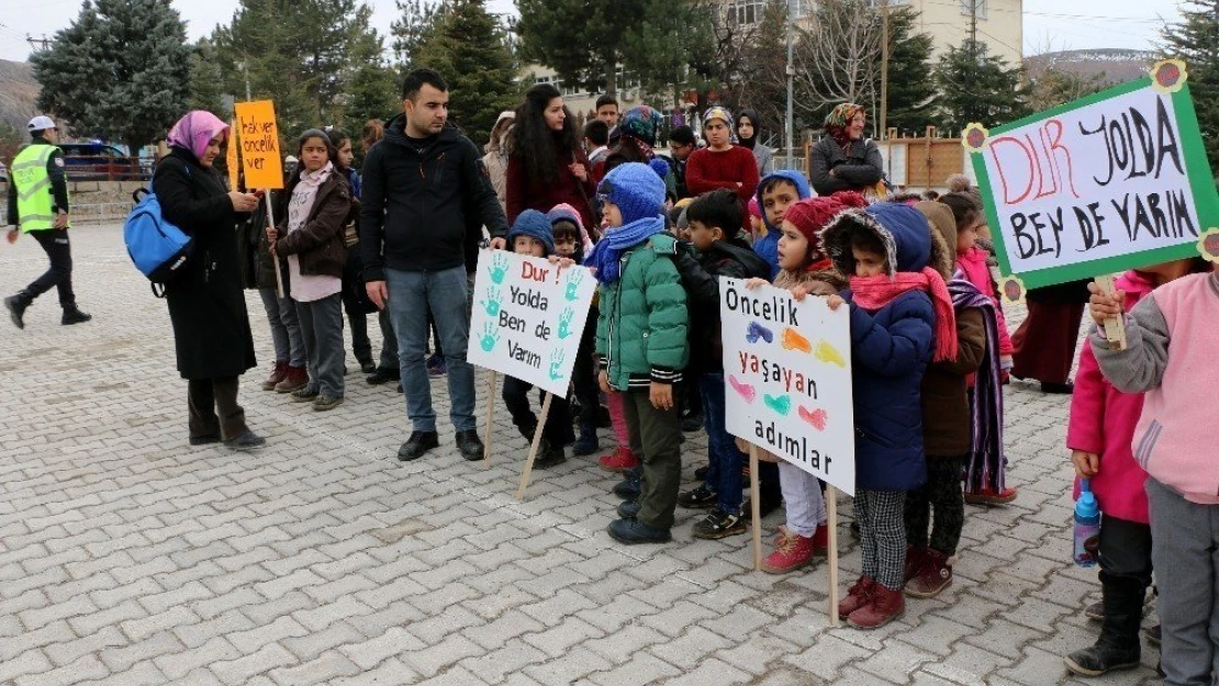 Malatya'nın ilçelerinde 'Yaya Öncelikli Trafik' etkinliği