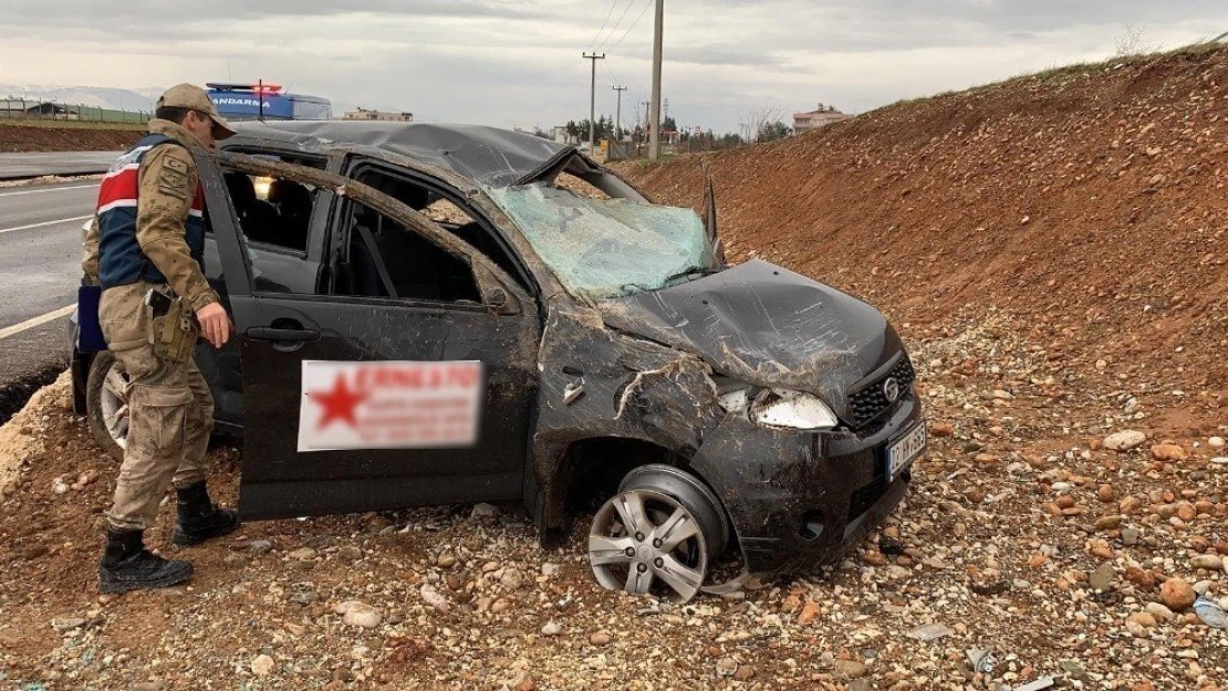 Adıyaman'da otomobil takla attı: 8 yaralı