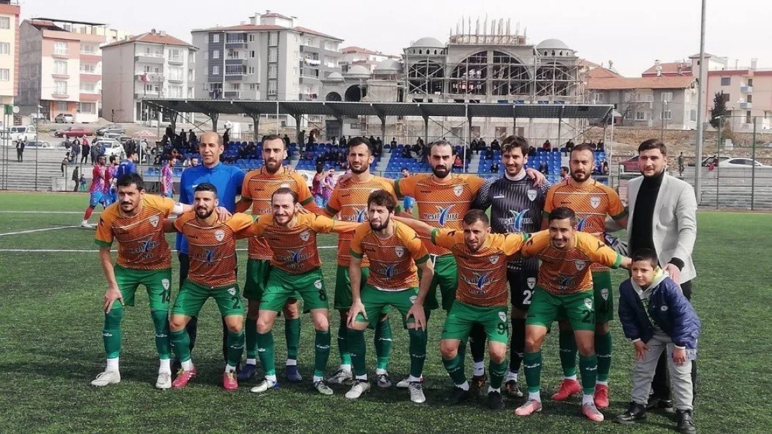 Yeşilyurt Belediyespor şampiyonluk yarışını sürdürüyor