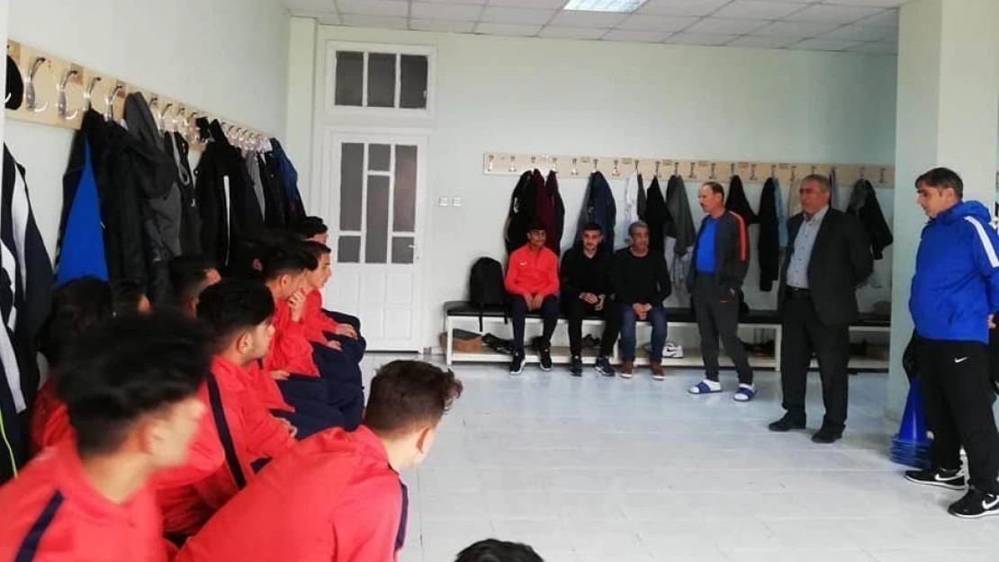 Yeşilyurt Belediyespor U17 takımı için uğurlama töreni