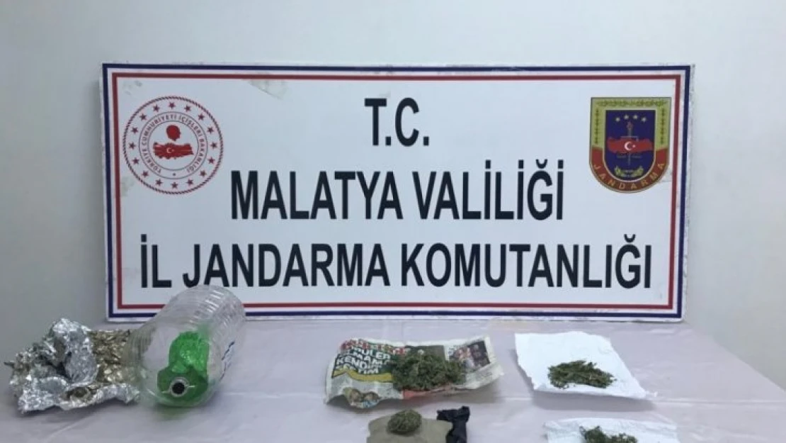 205 gram kubar esrar ele geçirildi