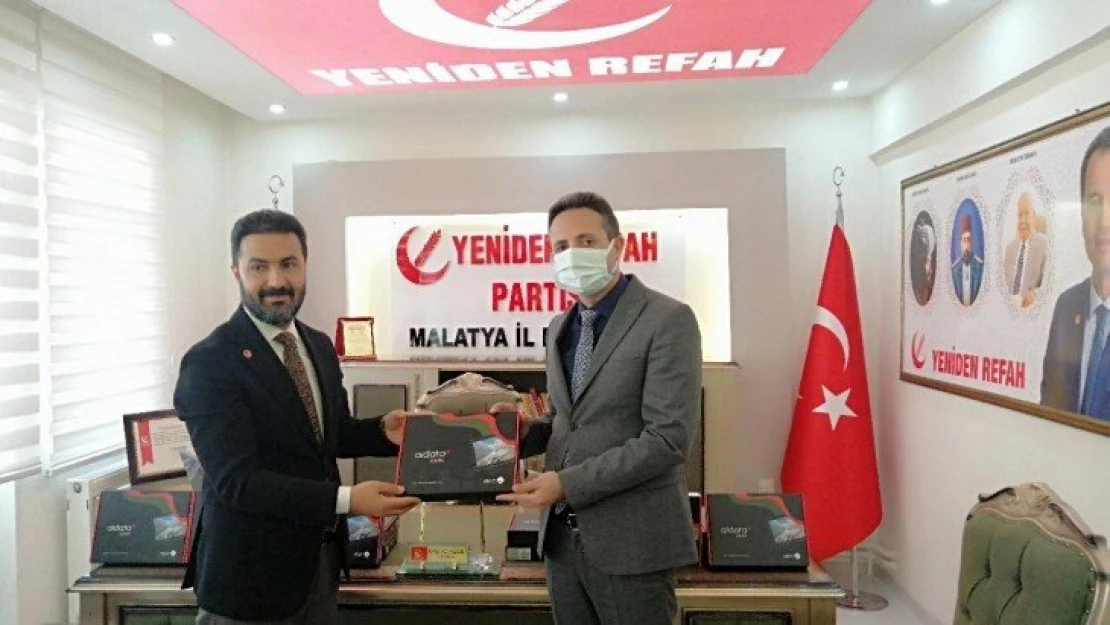 55 adet tablet teslim edildi