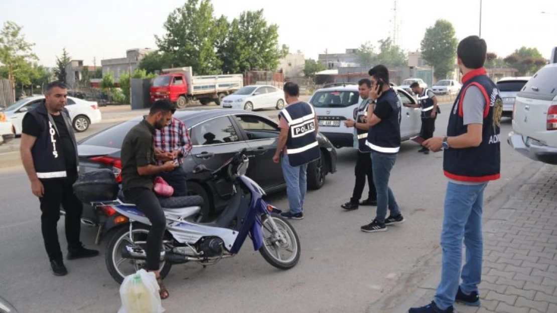 Adıyaman'da 327 polis uygulamaya katıldı