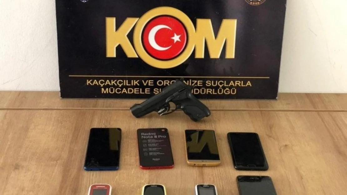 Adıyaman'da kaçak cep telefonu ele geçirildi