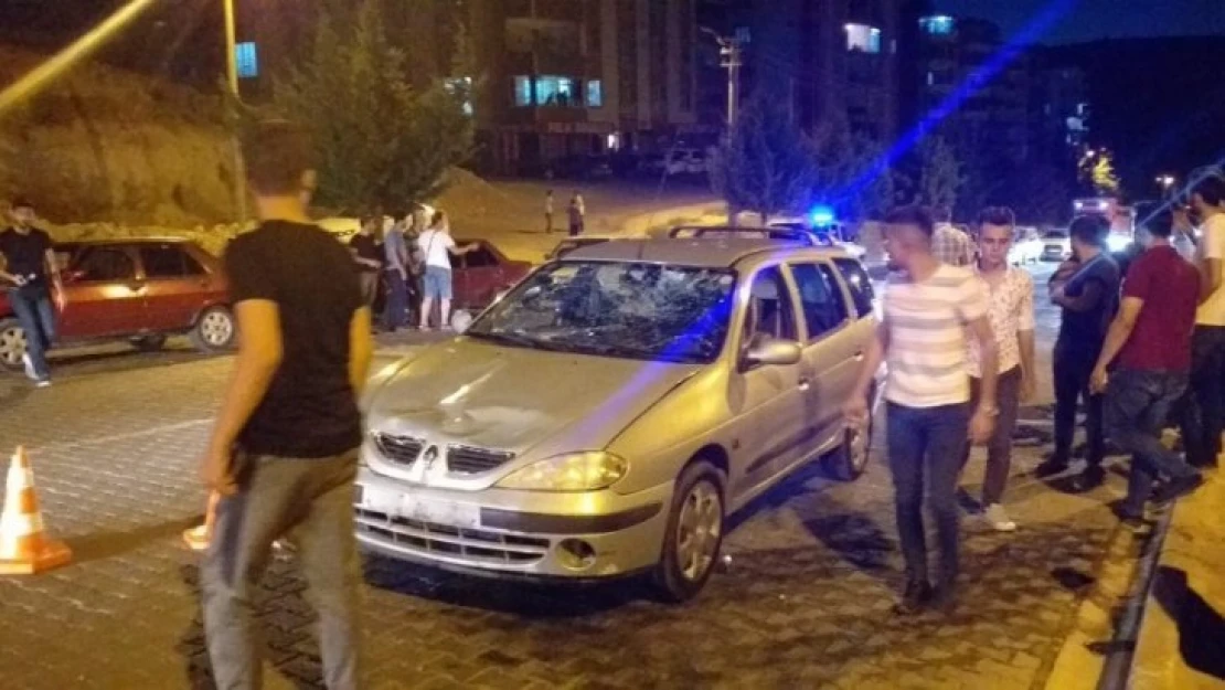 Adıyaman'da otomobil ile motosiklet çarpıştı: 2 yaralı