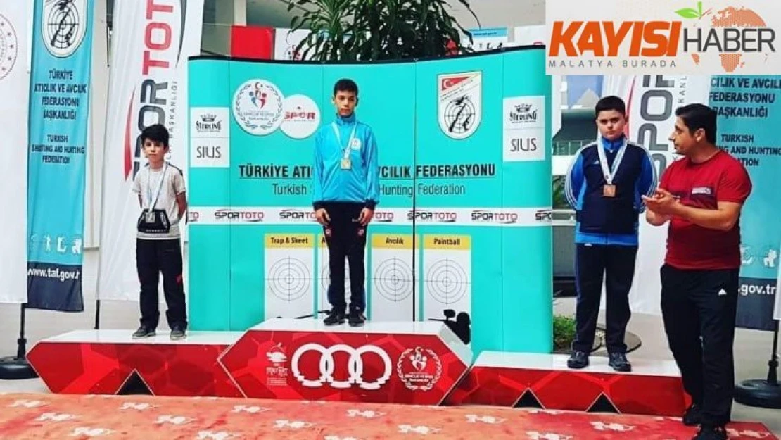 Adıyamanlı sporcu altın madalyayla döndü