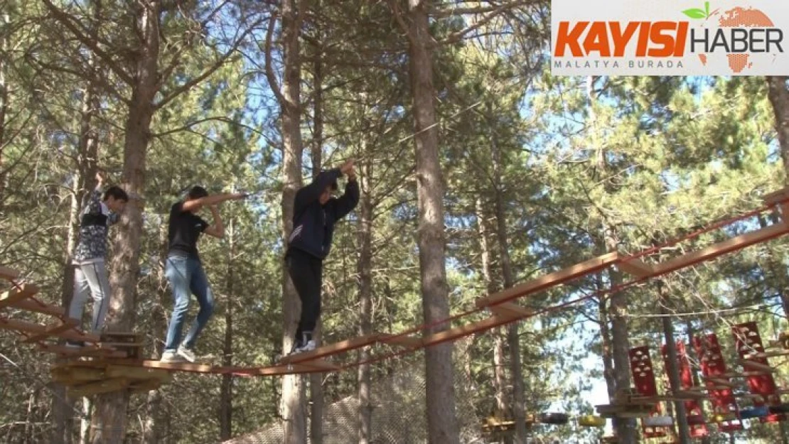 Adrenalin tutkunlarının yeni adresi 'Macera Parkı'