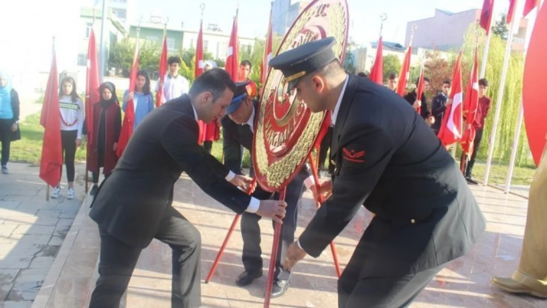 Atatürk, düzenlenen törenle anıldı