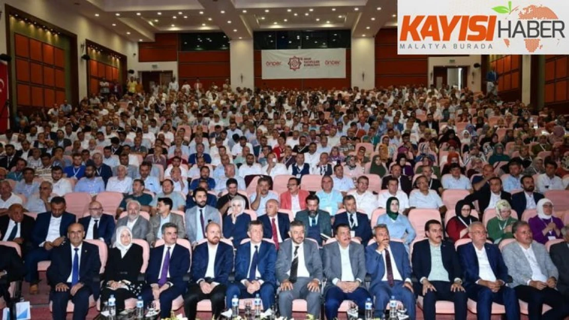 Bakan Selçuk: '2019 YKS'de ilk binde 130 imam hatipli öğrencimiz başarıya imza atmış bulunuyor'