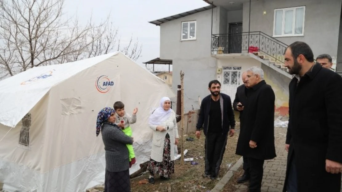 Başkan Güder, depremzedeleri yalnız bırakmadı