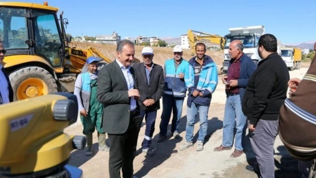 Başkan Kılınç, millet caddesindeki çalışmaları yerinde inceledi