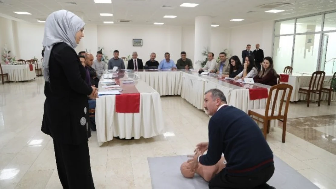 Battalgazi Belediye personeline ilk yardım eğitimi verildi