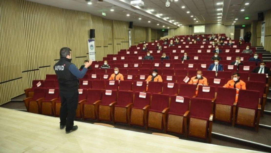 Battalgazi Belediyesi personellerine afet eğitimi verildi