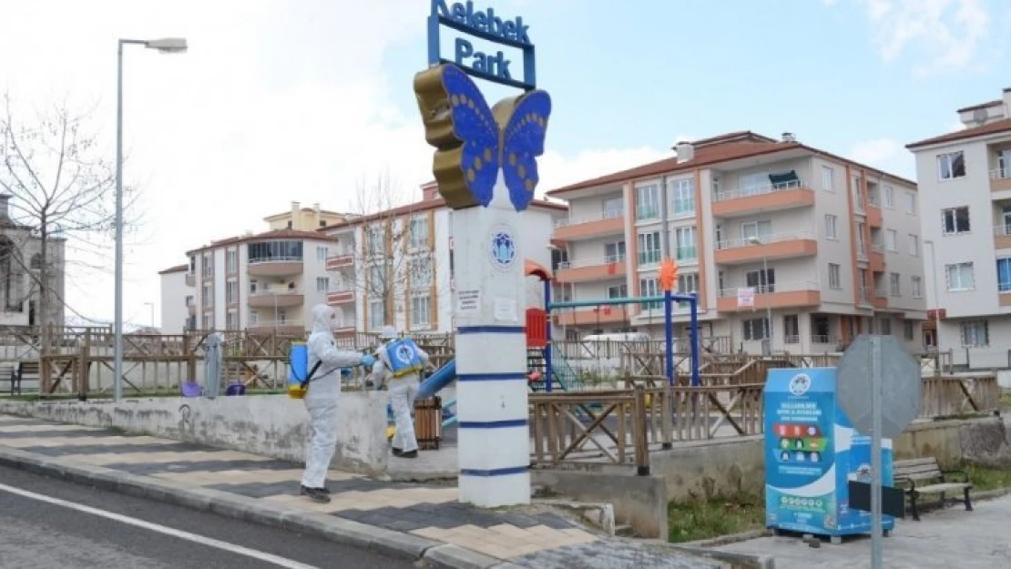 Battalgazi'de depremzedeler için kurulan konteynerler dezenfekte edildi