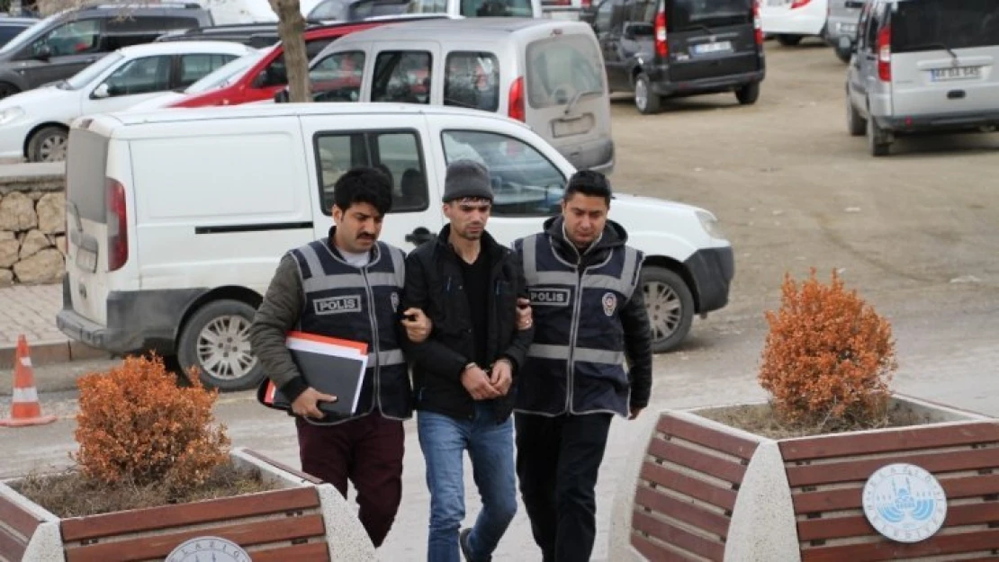 Bir evden iki kere hırsızlık yapan şüpheli, polis tarafından yakalandı