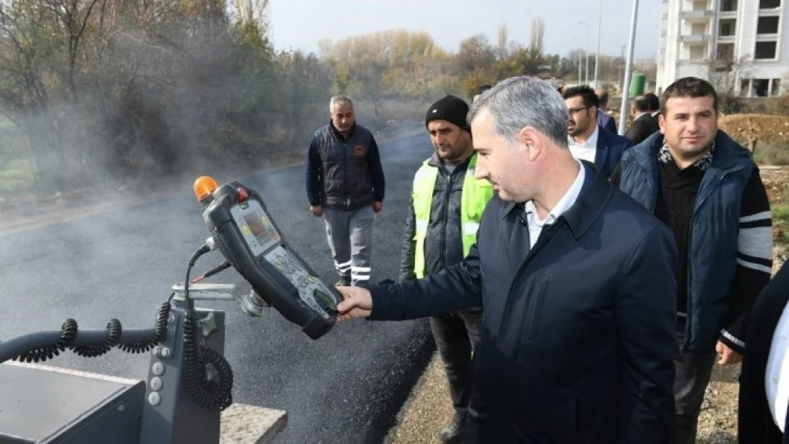 Bostanbaşı'nda asfalta ağırlık verildi